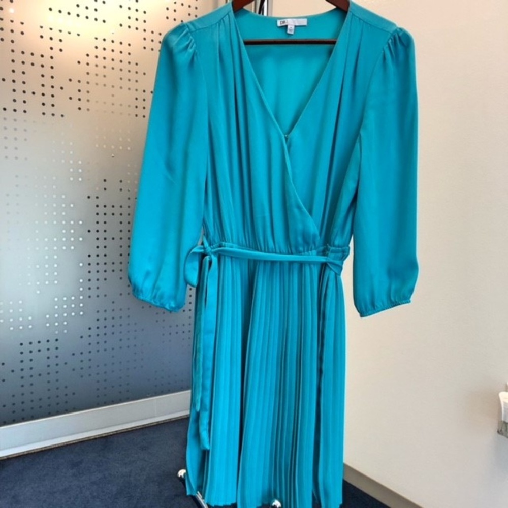 DR2 Surplice V-Neck Pleated Dress ~ PERFECT ~